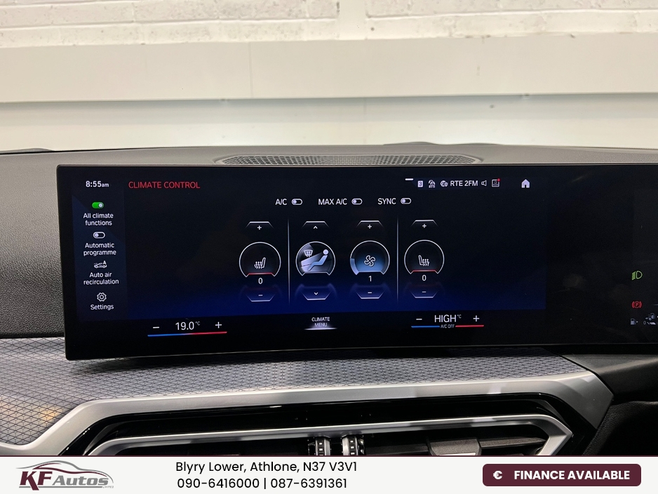 2023 BMW 3 Series - image 33