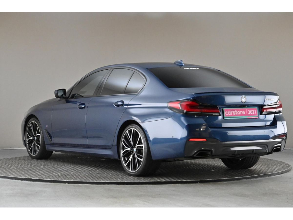2021 BMW 5 Series - image 6
