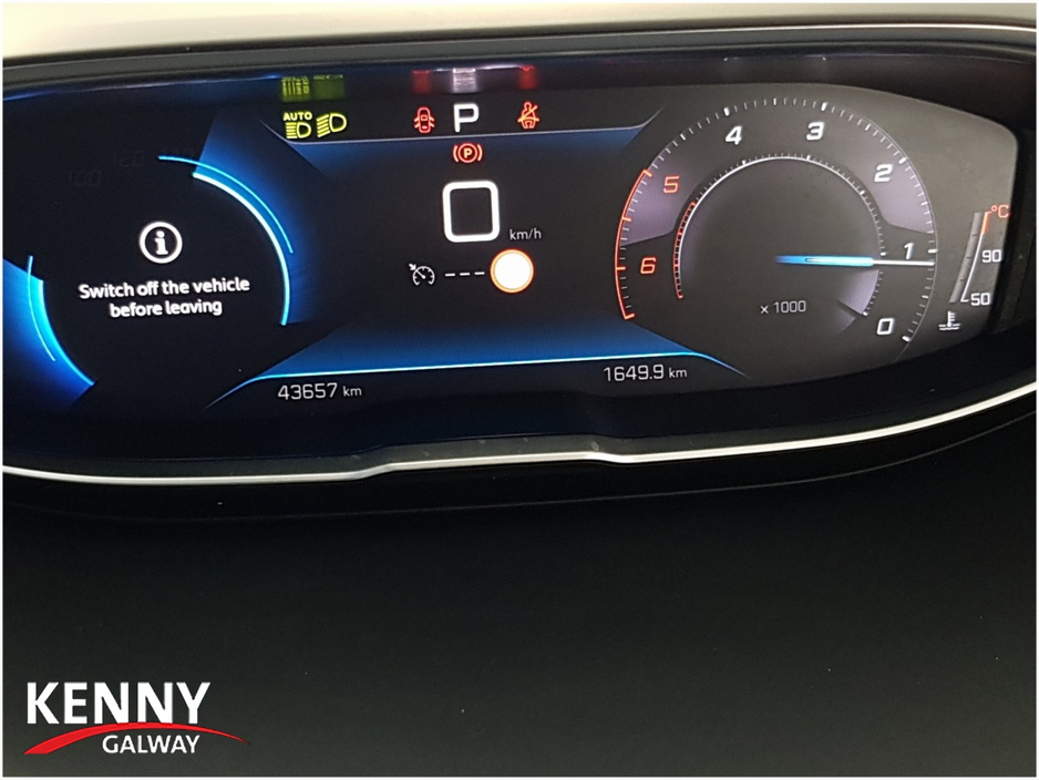 2024 Peugeot 5008 - image 29