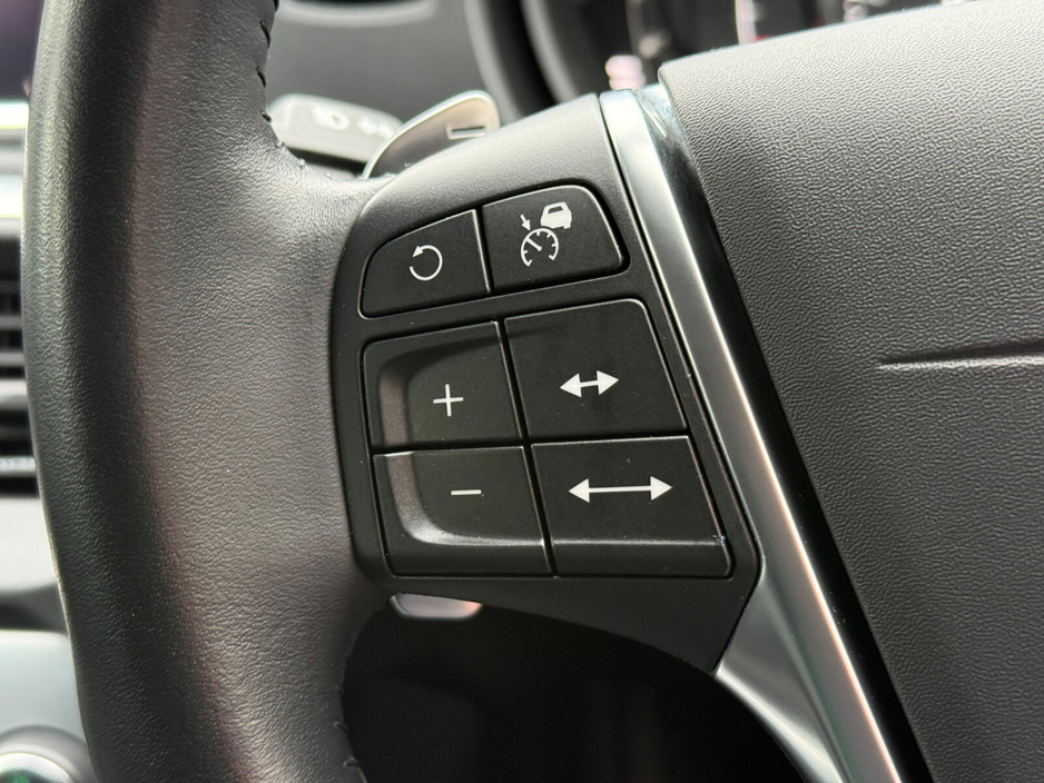 2018 Volvo V40 D2 (120hp) Momentum Edition Geartronic