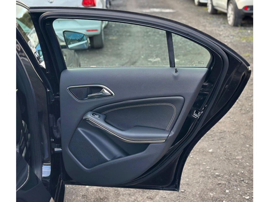 2013 Mercedes-Benz A Class - image 9