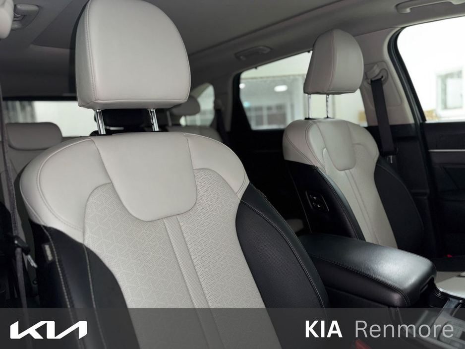 2021 Kia Sorento - image 7