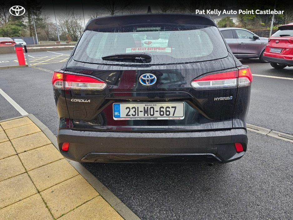 2023 Toyota Corolla Cross COROLLA CROSS LUNA 2.0 €32,500