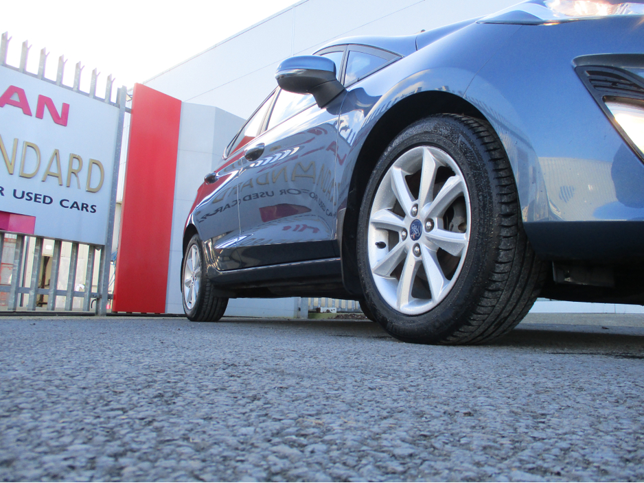 2019 Ford Fiesta - image 4