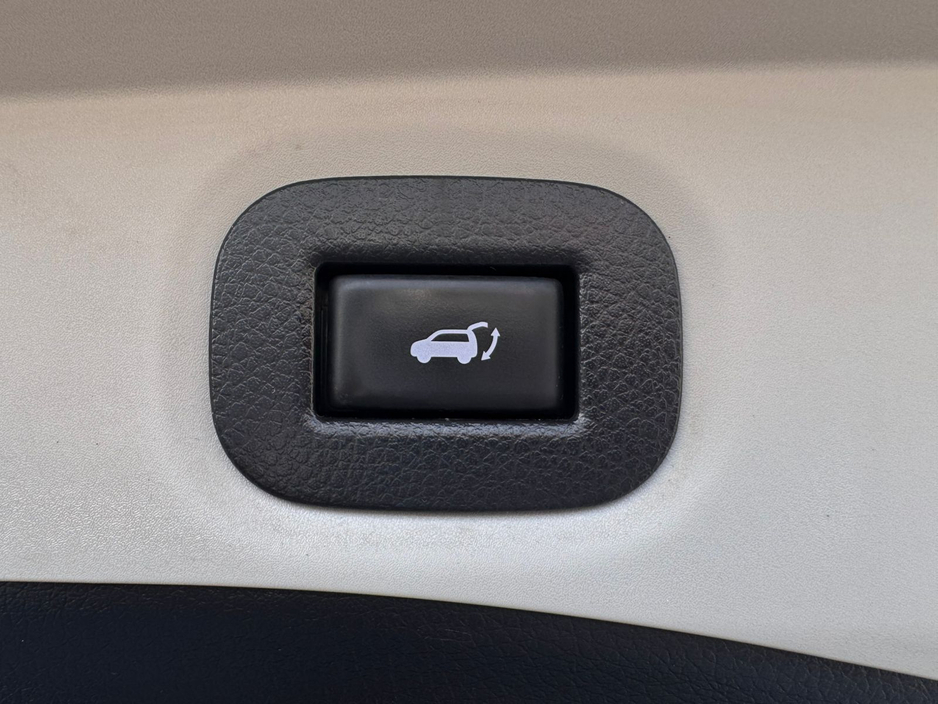 2018 Nissan X-Trail - image 25