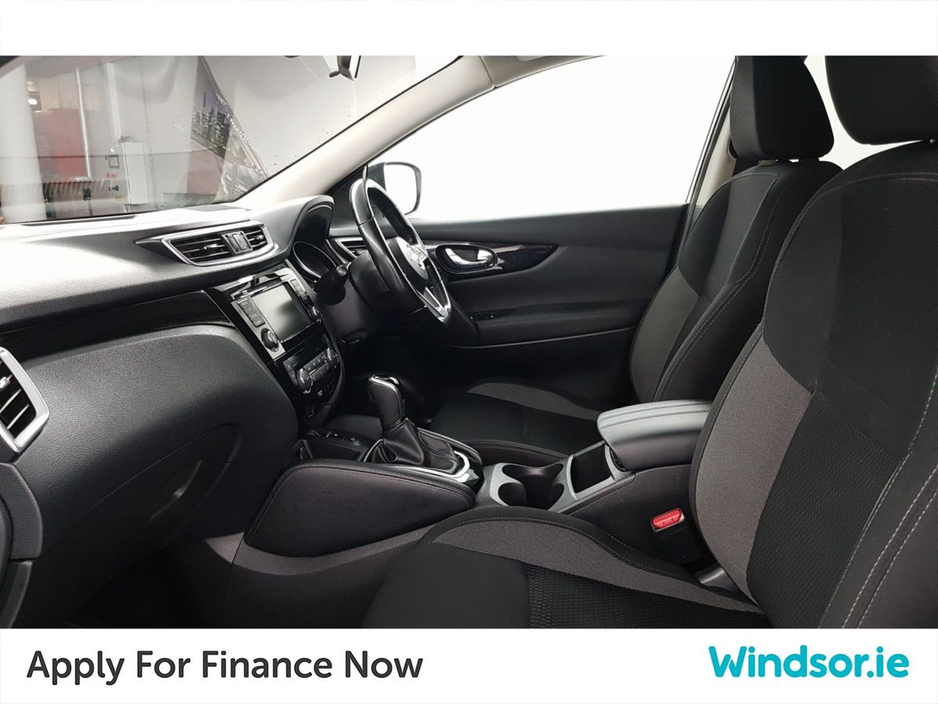 2020 Nissan Qashqai 1.3 PET SE €22,495