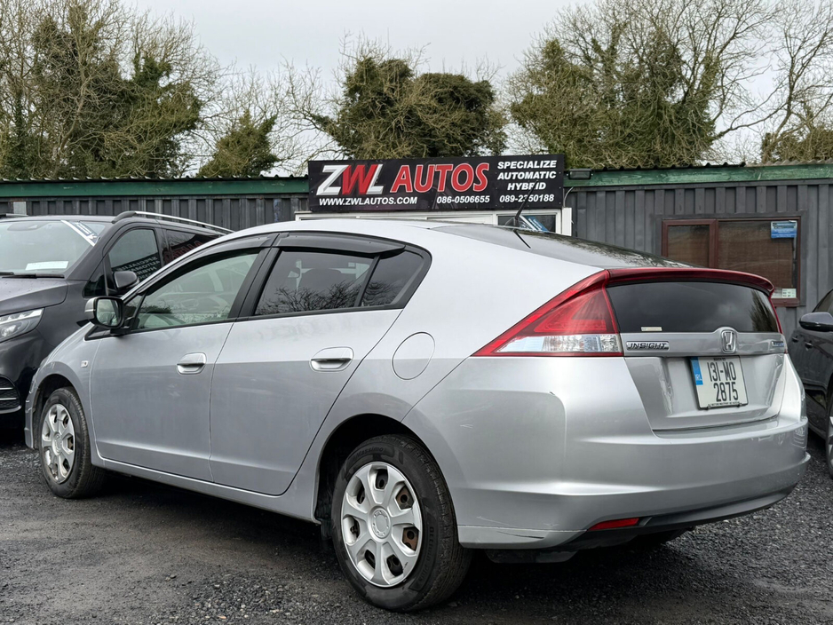 2013 Honda Insight - image 6