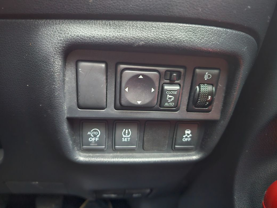 2016 Nissan Juke - image 18