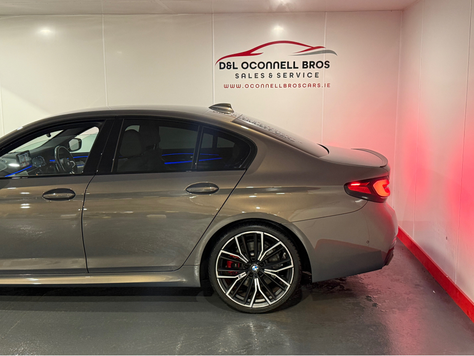 2023 BMW 5 Series - image 26