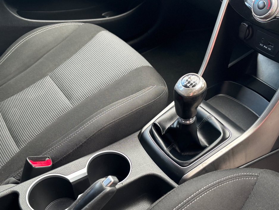 2015 Hyundai i30 - image 9