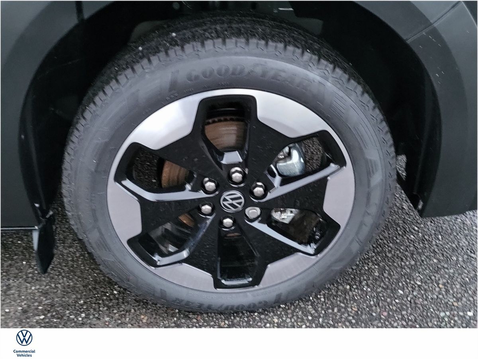 2026 Volkswagen Transporter - image 7