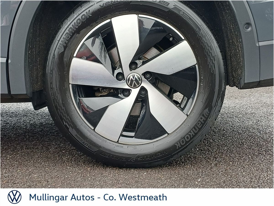 2025 Volkswagen Tiguan - image 27