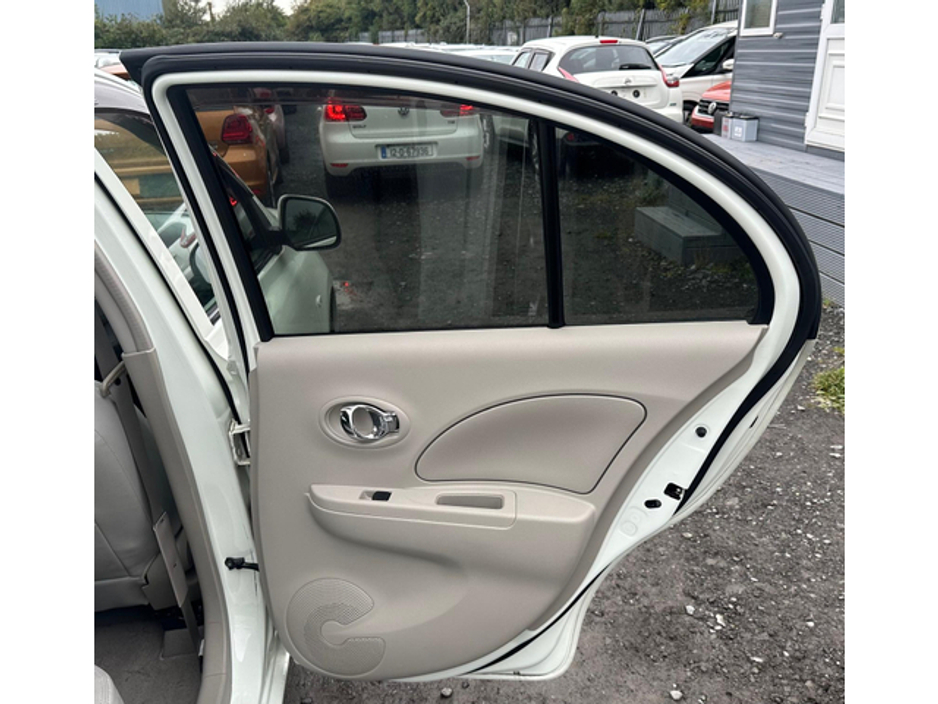 2014 Nissan March - image 6