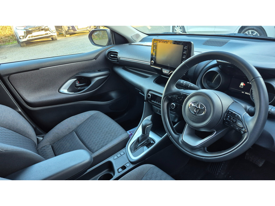 2022 Toyota Yaris 1.5 LUNA SPORT 4DR A €17,500
