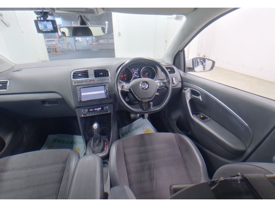 2016 Volkswagen Polo  €12,950