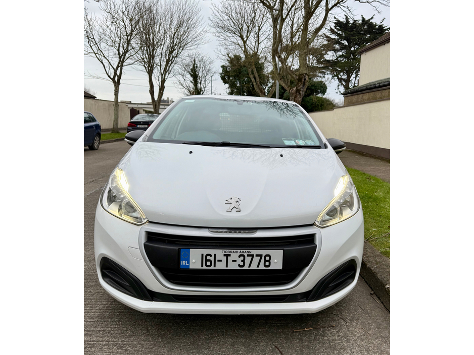 2016 Peugeot 208 COMMERCIAL ACCESS 1.6 BLUE HDI €4,850