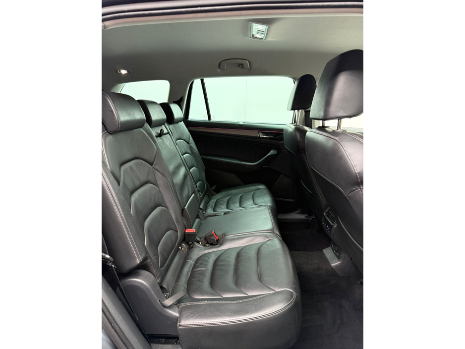 2022 Skoda Kodiaq - image 8