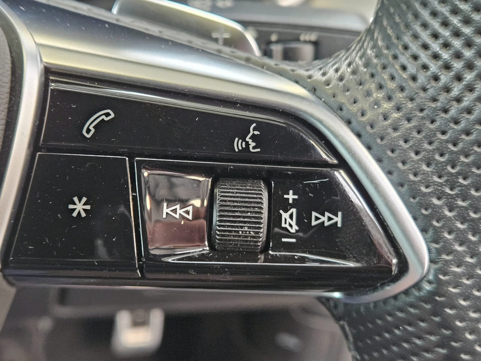 2021 Audi A6 - image 11