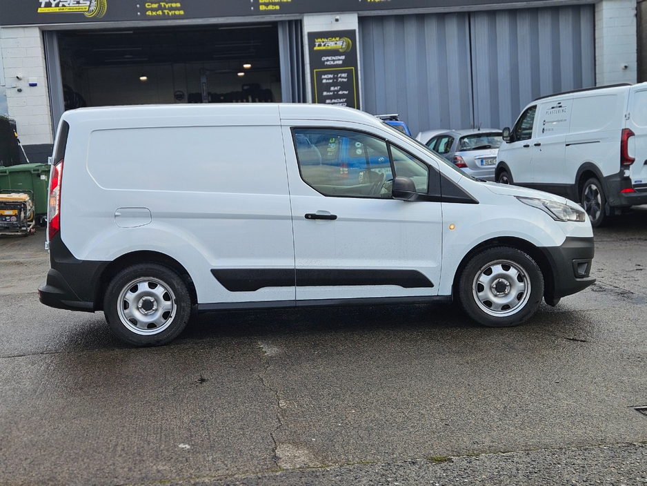 2021 Ford Transit Connect - image 3