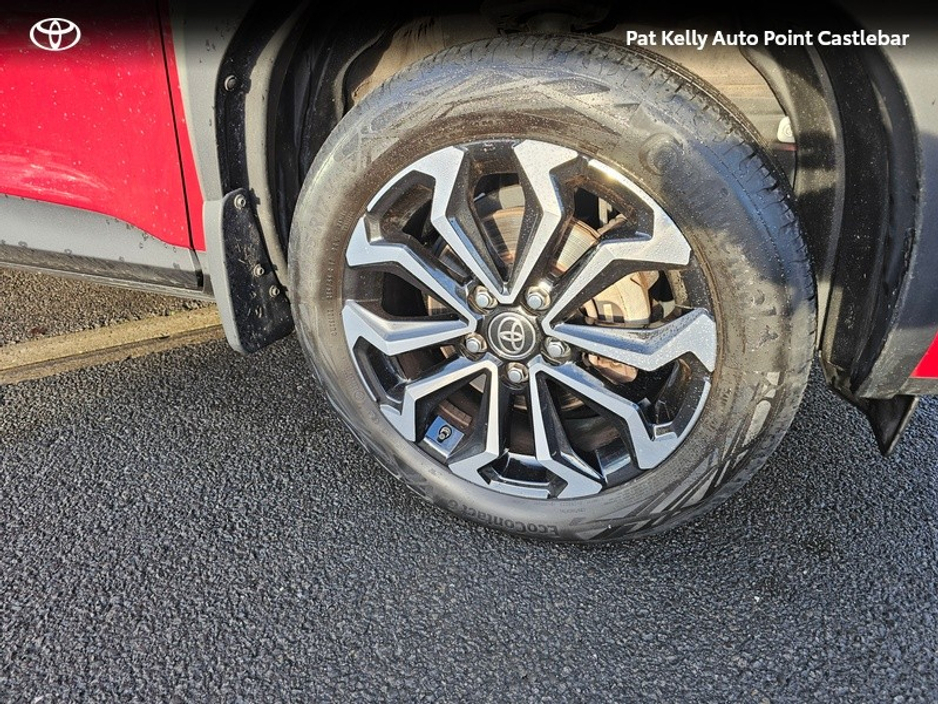 2023 Toyota Yaris Cross YARIS CROSS LUNA SPORT €30,950