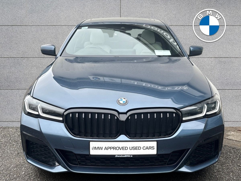2023 BMW 5 Series - image 16