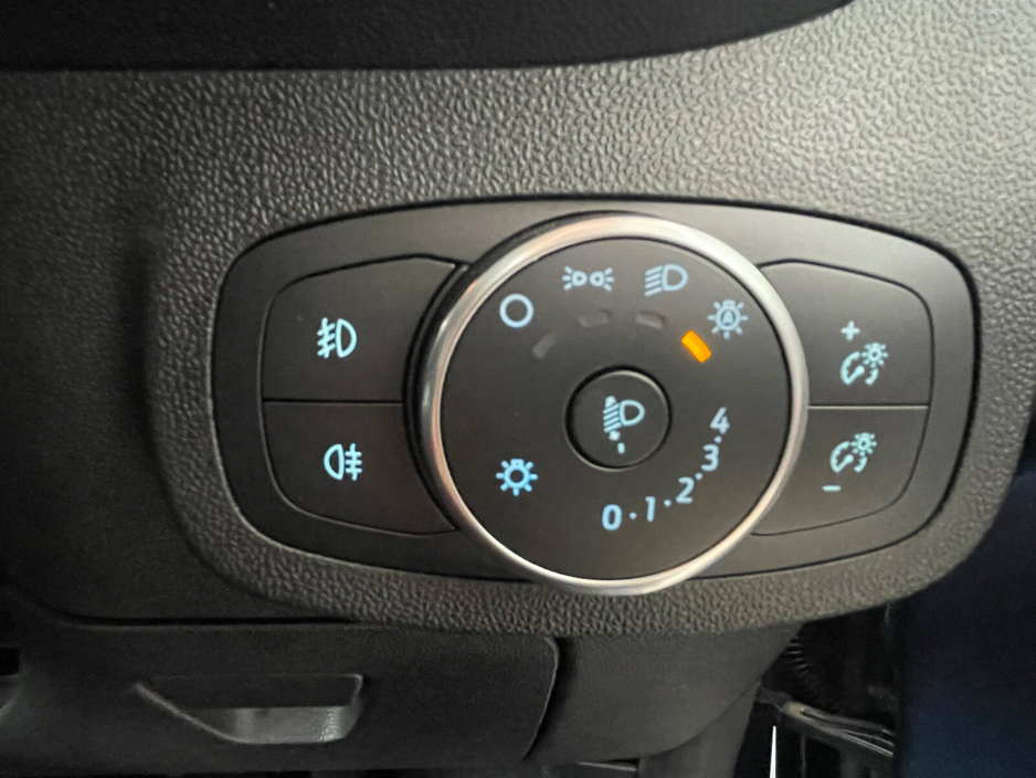 2019 Ford Fiesta - image 16