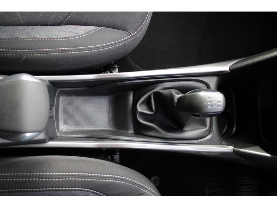 2019 Peugeot 2008 1.2 PURETECH ACTIVE5DR ESTATE // IMMACULATE CONDITION THROUGHOUT // BUY WITH CONFIDENCE AA AND SIMI APPREOVED DEALER 2026 // FINANCE ARRANGED // ALL TRADE INS WELCOME // €11,950