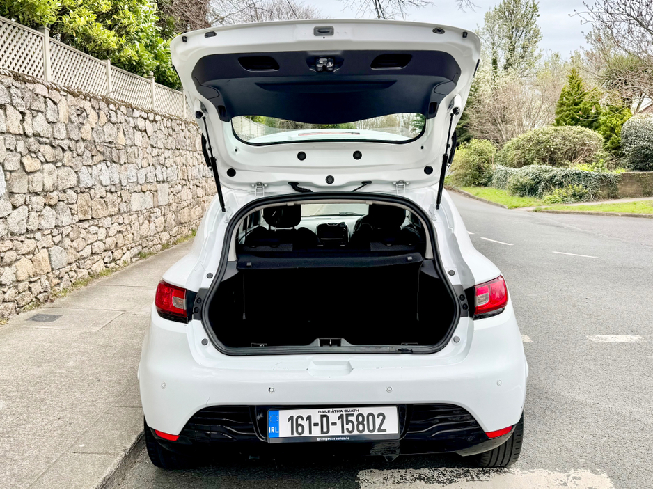 2016 Renault Clio - image 7