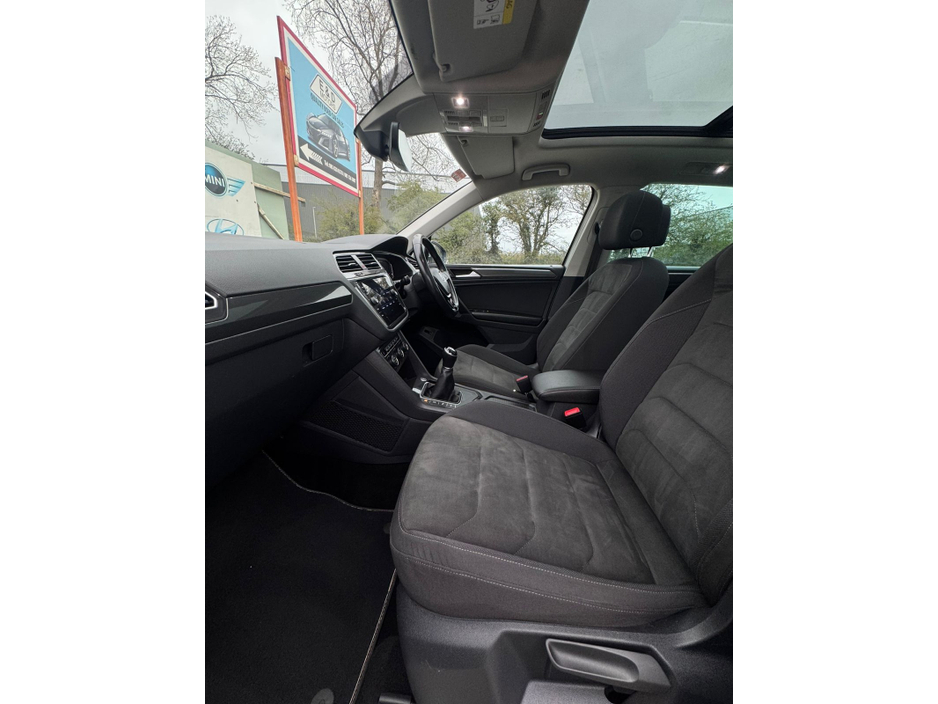 2019 Volkswagen Tiguan - image 22