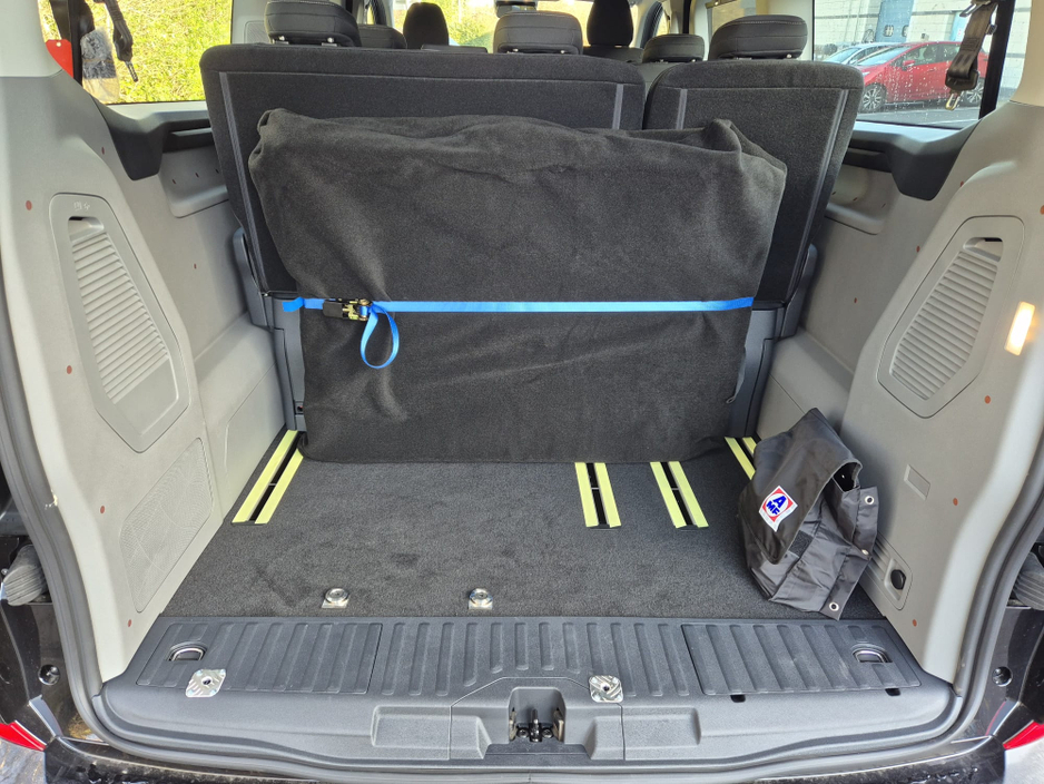 2026 Ford Tourneo Custom - image 12