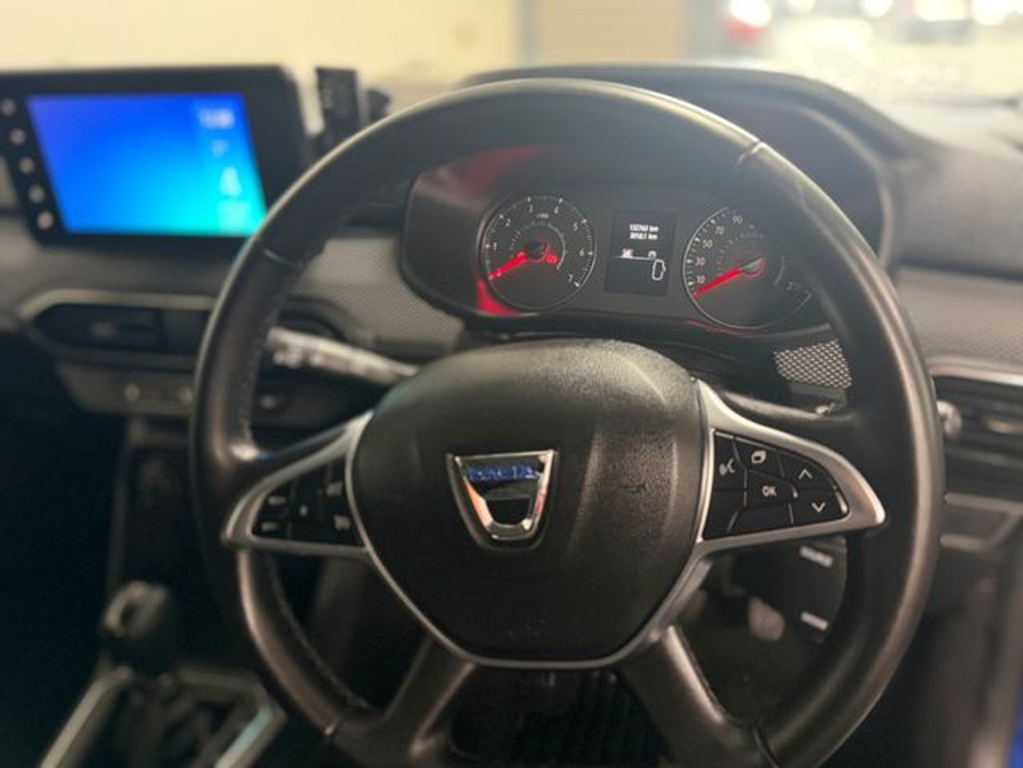 2023 Dacia Sandero - image 8
