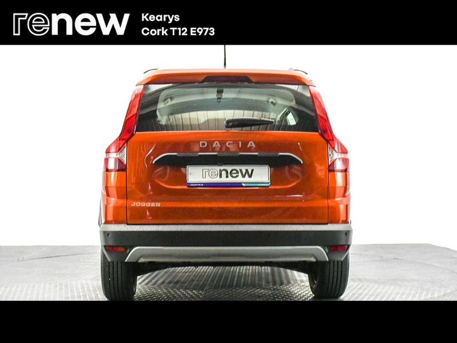 2022 Dacia Jogger Comfort TCe 110 €19,900