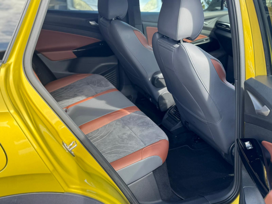 2021 Volkswagen ID.4 - image 16