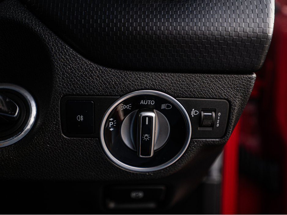 2015 Mercedes-Benz A Class - image 18