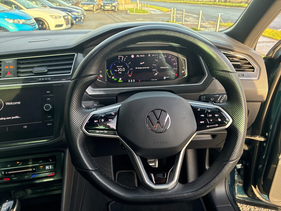 2022 Volkswagen Tiguan R-LINE 1.4 TSI PHEV 2 245HP 5DR