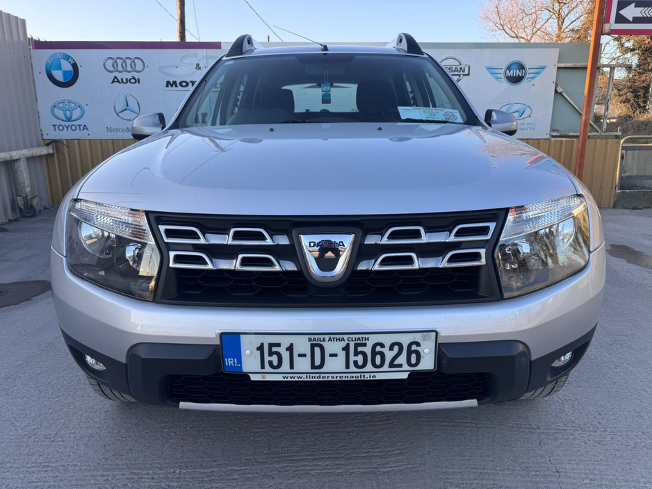 2015 Dacia Duster - image 5