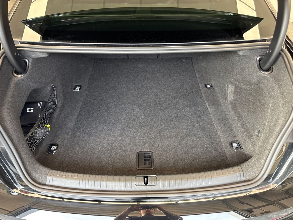 2025 Audi A6 - image 9