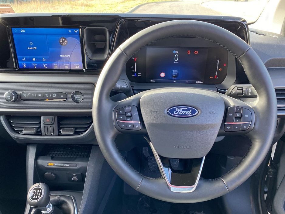 2026 Ford Transit Courier - image 19