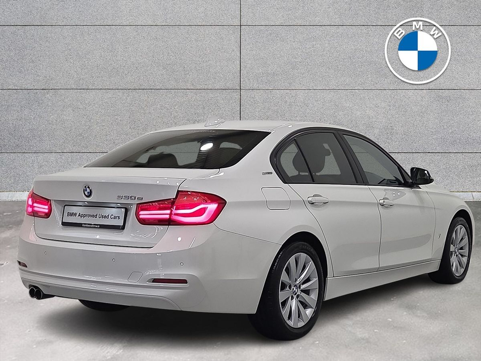 2017 BMW 3 Series 330e SE