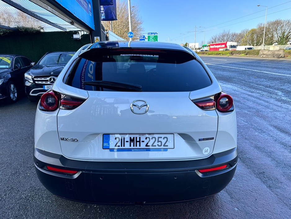 2021 Mazda MX-30 - image 10