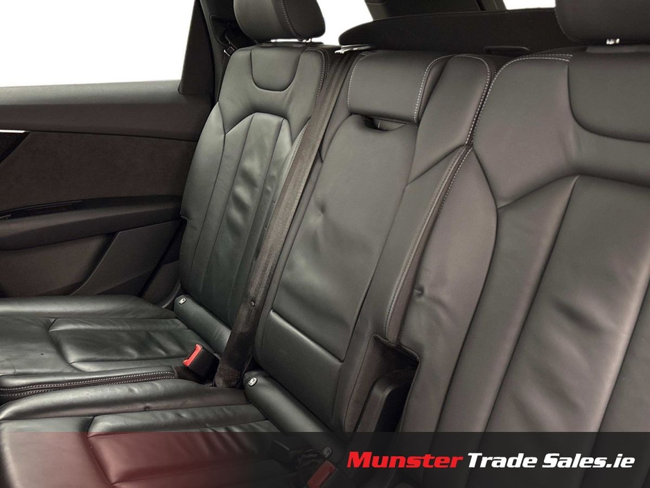 2022 Audi Q7 - image 6