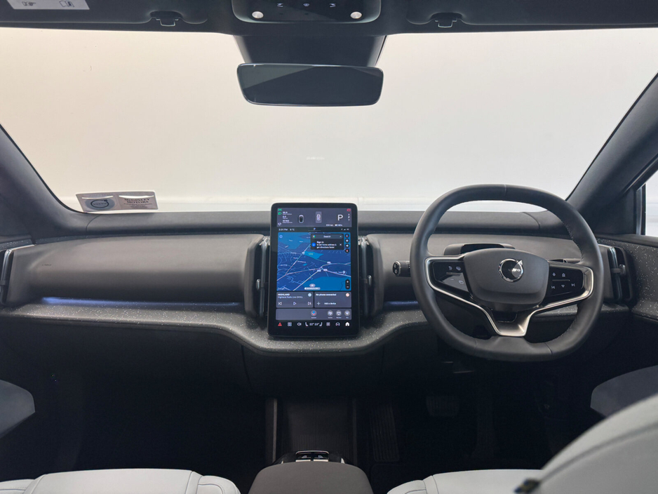 2024 Volvo EX30 Twin Motor BEV 428hp Ultra €37,950