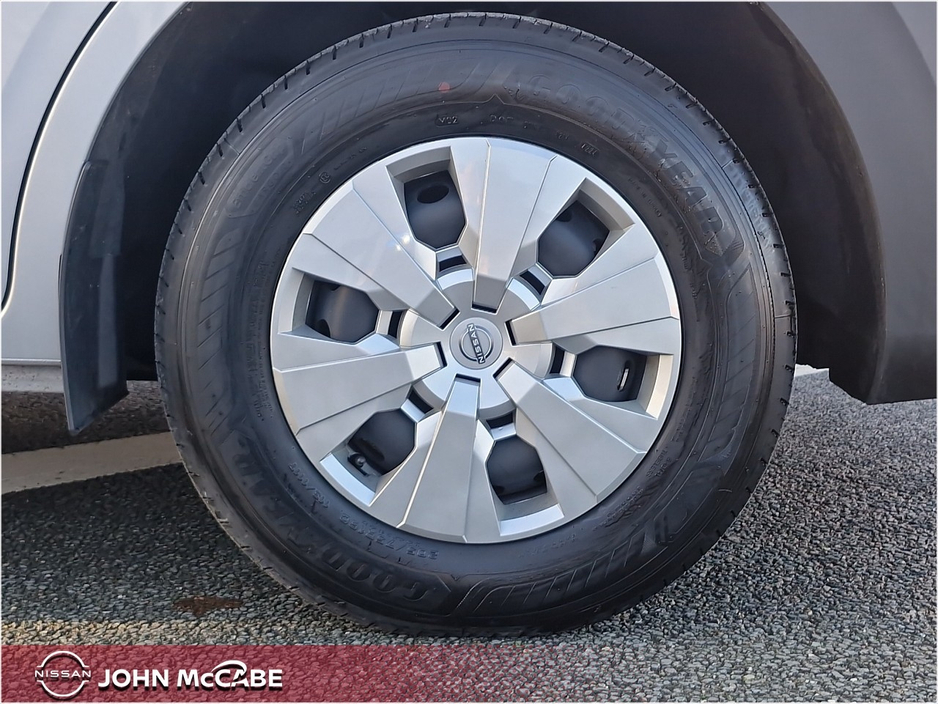 2026 Nissan Interstar - image 32