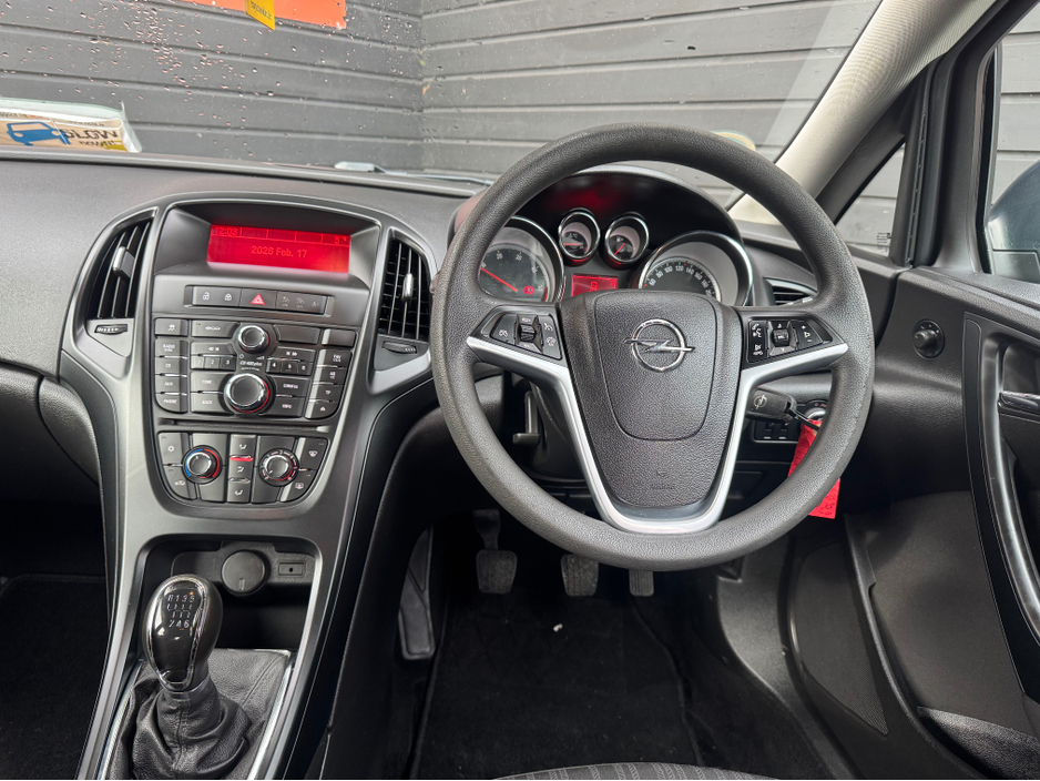 2014 Opel Astra S 1.6 CDTI 110PS 5DR €6,495