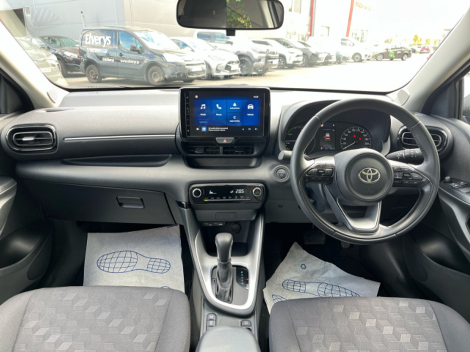 2025 Toyota Yaris Yaris Hybrid 115 Luna €28,250