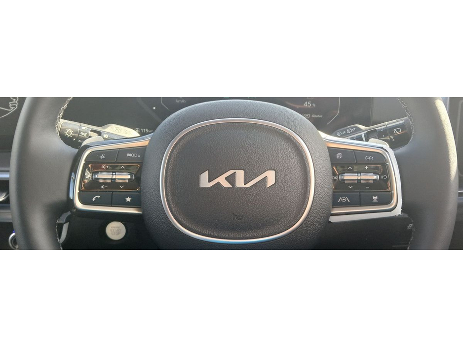 2026 Kia Sorento - image 13