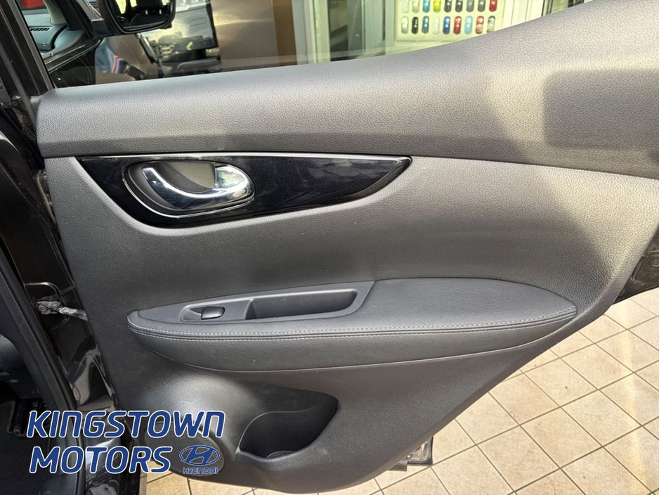 2017 Nissan Qashqai - image 20