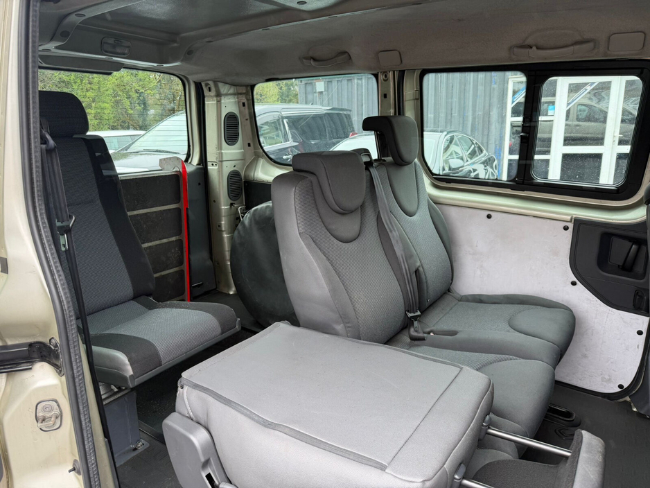 2011 Citroen Dispatch - image 15