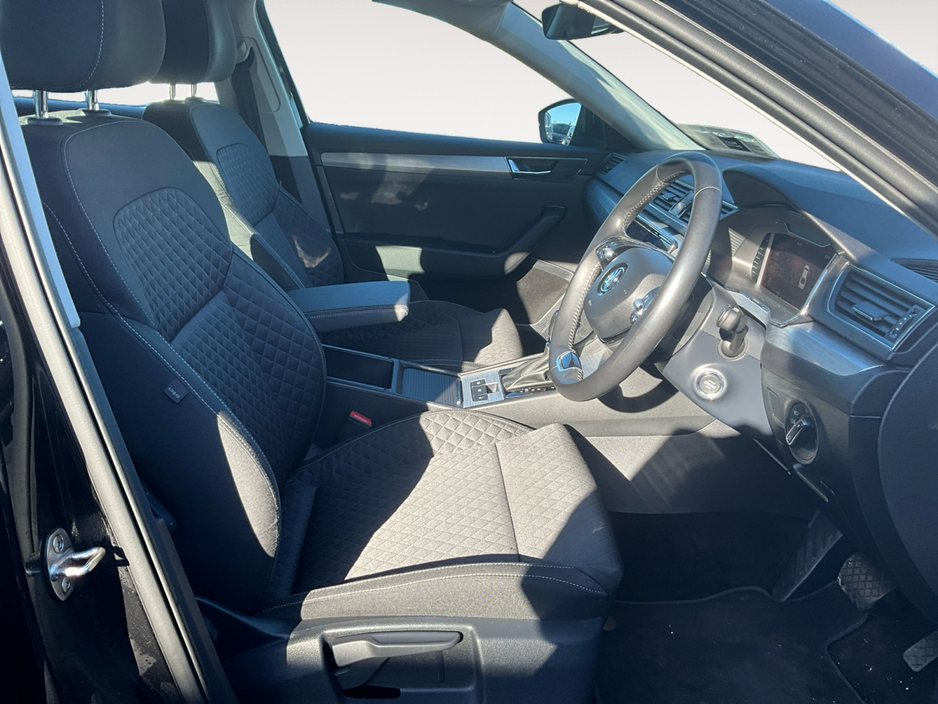 2024 Skoda Superb - image 7