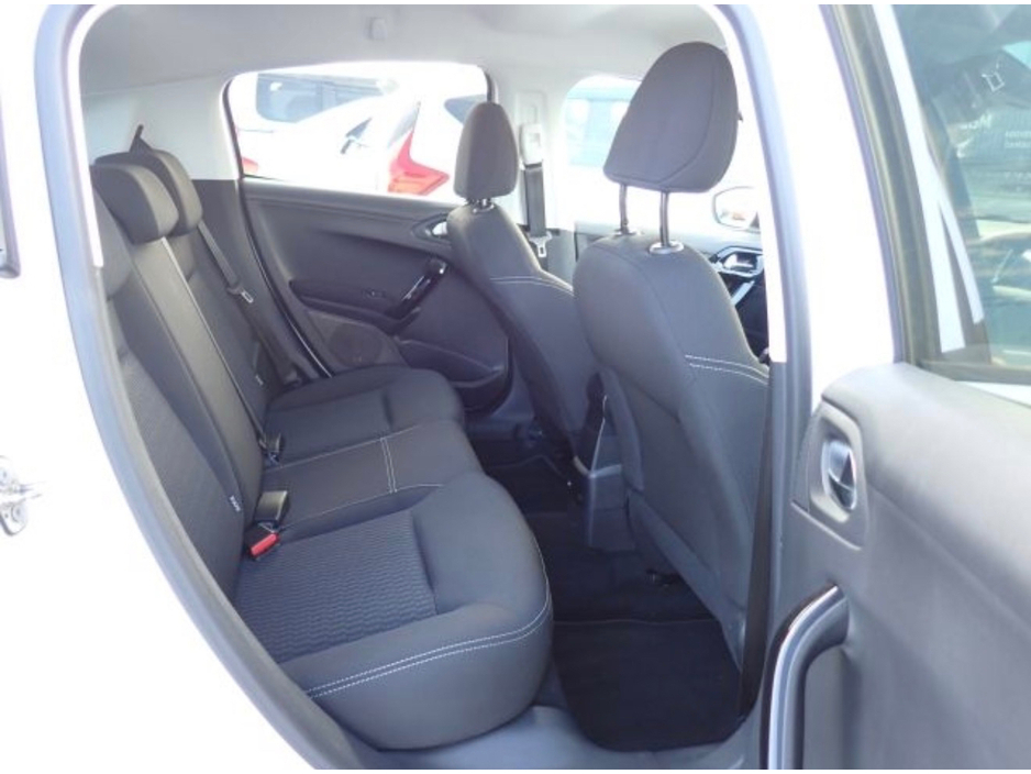 2016 Peugeot 208 1.2 AUTOMATIC ONLY 29000km €10,450